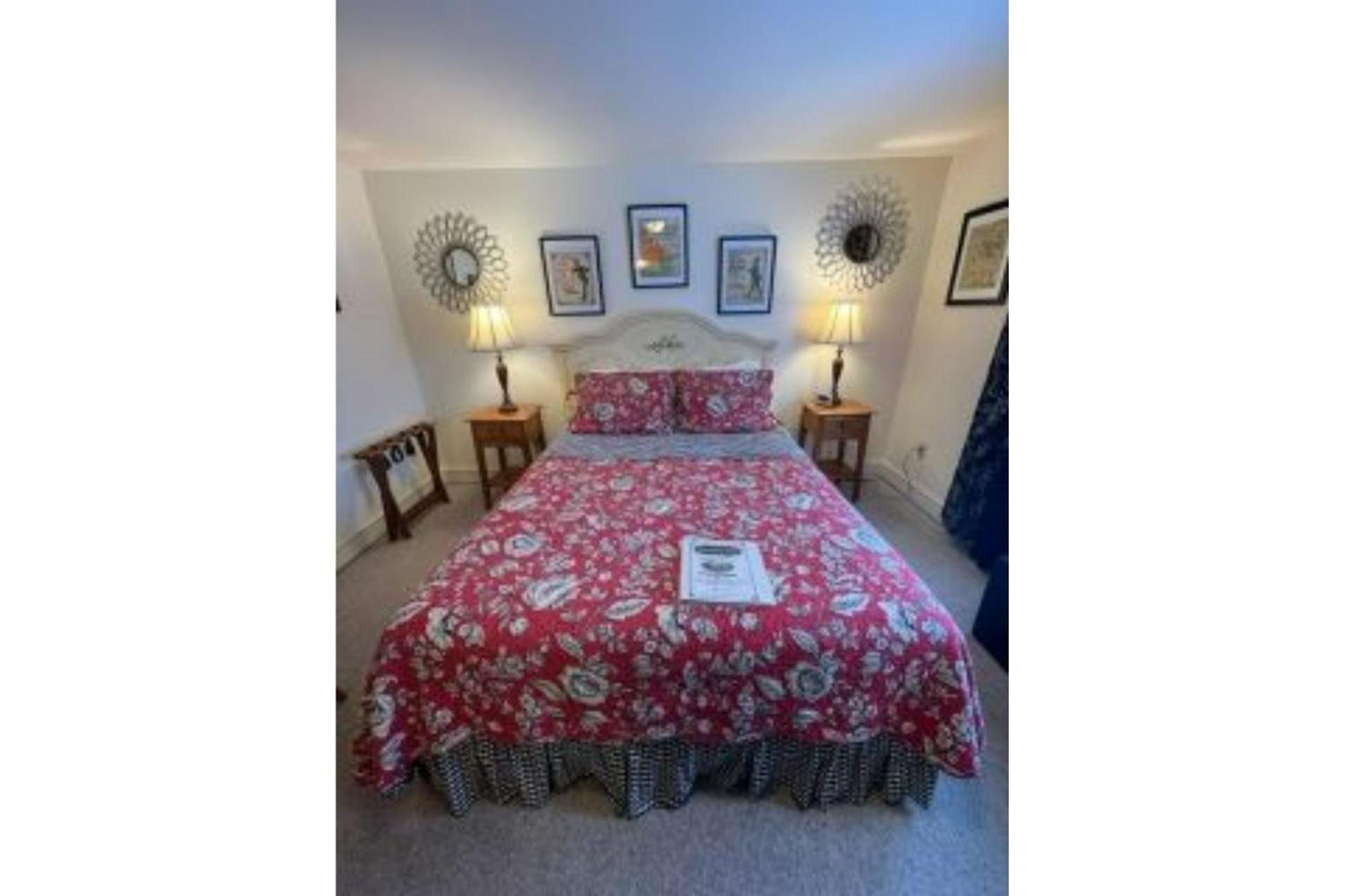 The Bavarian Manor Hotel Purling Chambre photo
